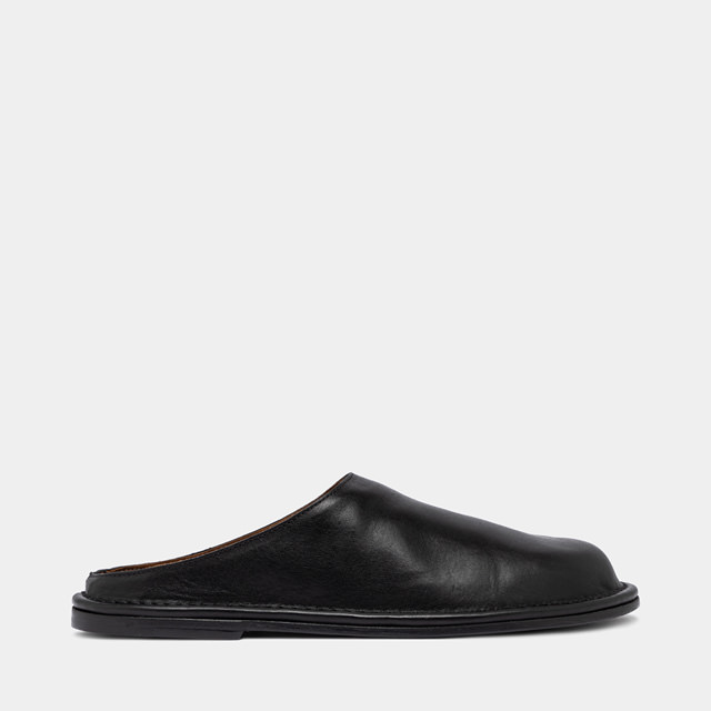 BUTTERO: CAPALBIO MULES IN BLACK LEATHER 