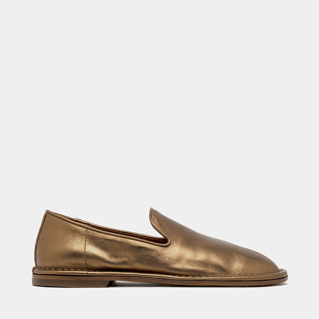 BUTTERO: ERCOLE SLIPPERS IN GOLD TONE LAMINATED LEATHER