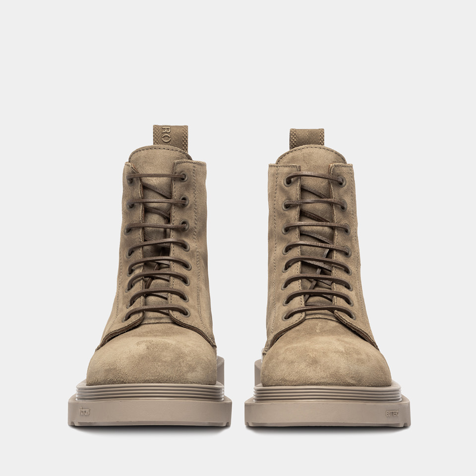 BUTTERO: ANFIBIO STORIA IN SUEDE KHAKI