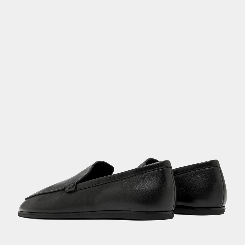 BUTTERO: ROCCO LOAFER IN BLACK LEATHER