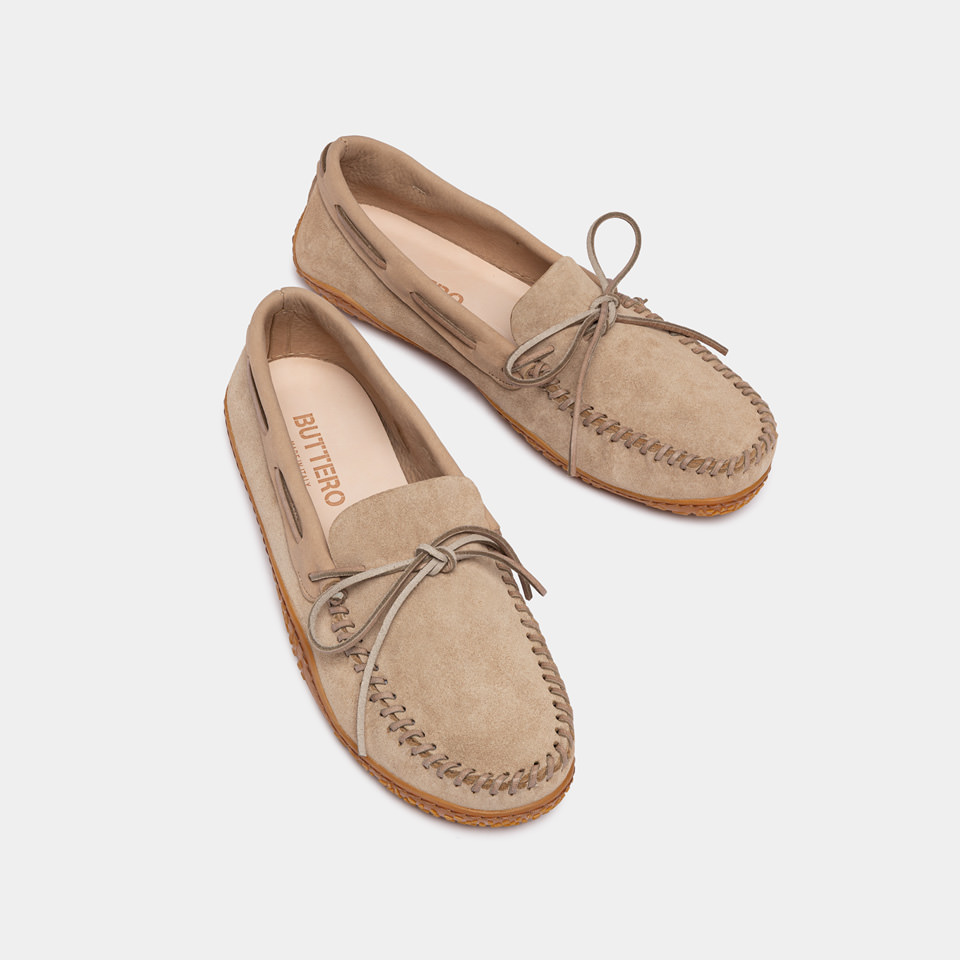 BUTTERO: CHAUSSURE DE BARQUE TARTANA EN DAIM TAOS TAUPE