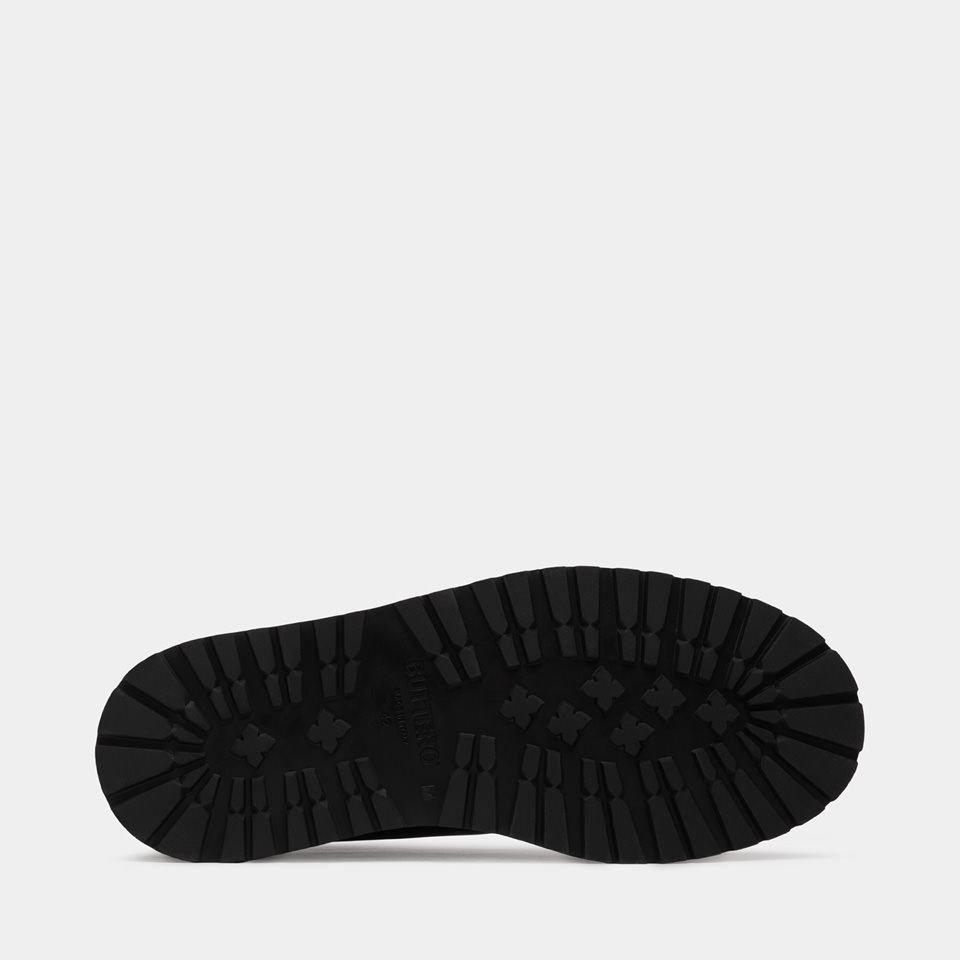 BUTTERO: CHAUSSURE DERBY AEDI EN CUIR NOIR BROSSE