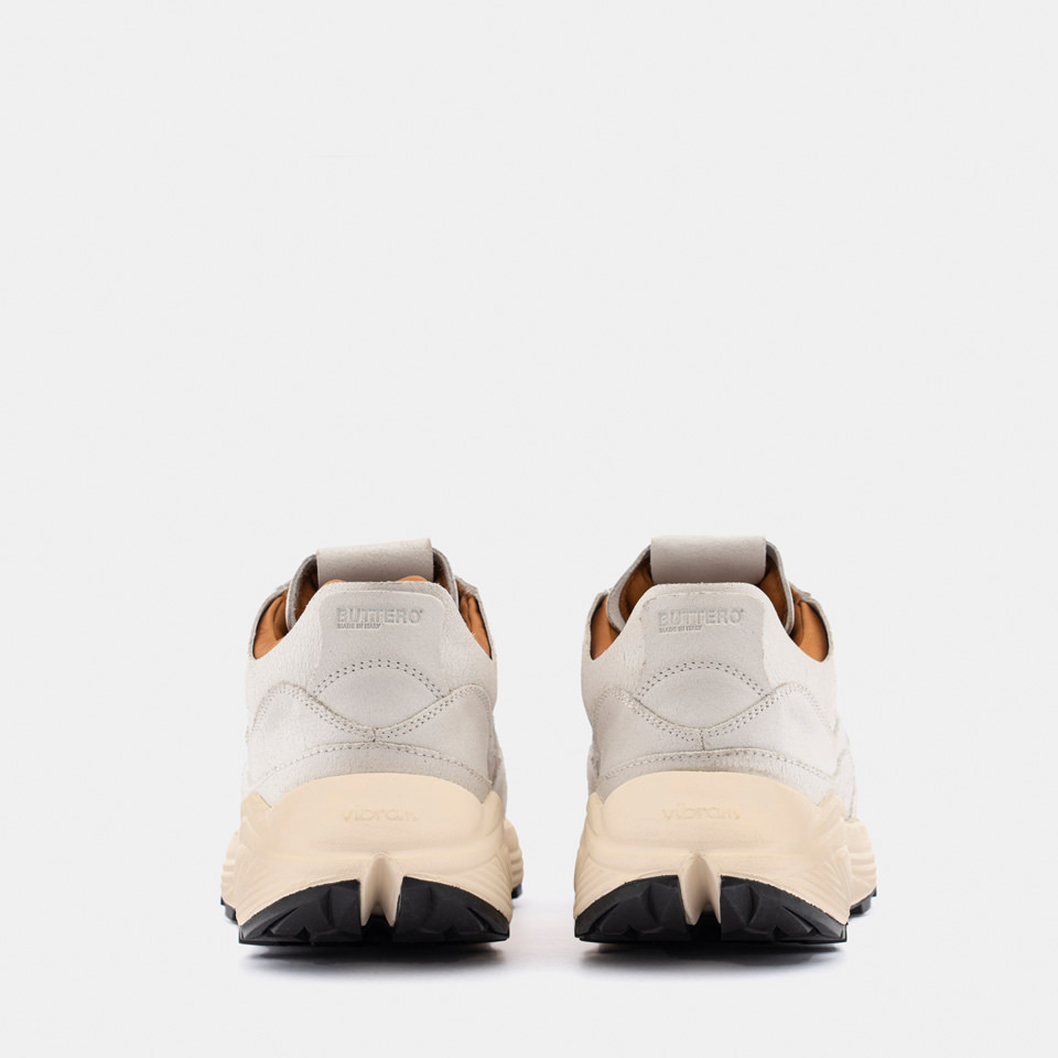 BUTTERO: SNEAKER VINCI IN PELLE BIANCHETTO EFFETTO CRACK BIANCO 