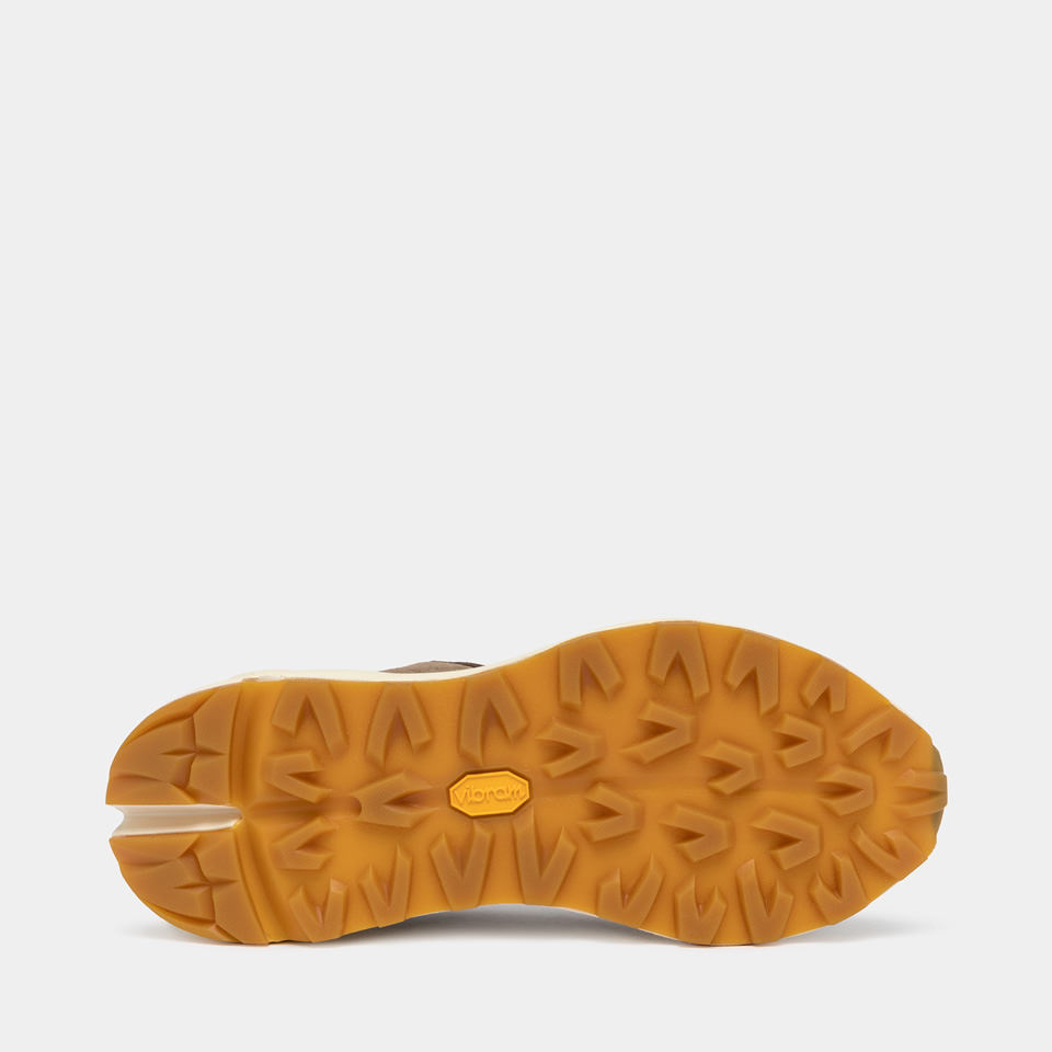 BUTTERO: SNEAKERS VINCI IN SUEDE COCCO
