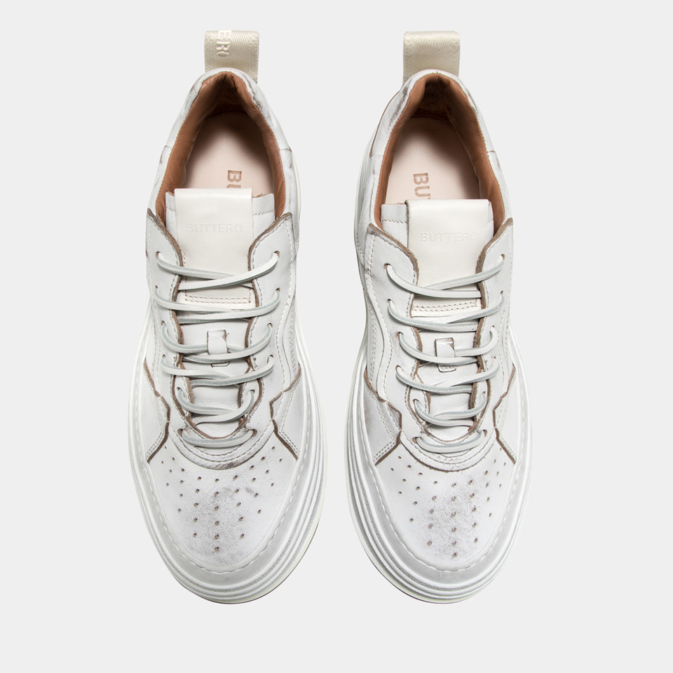 BUTTERO: CIRCOLO SNEAKERS IN USED LEATHER COLOR WHITE