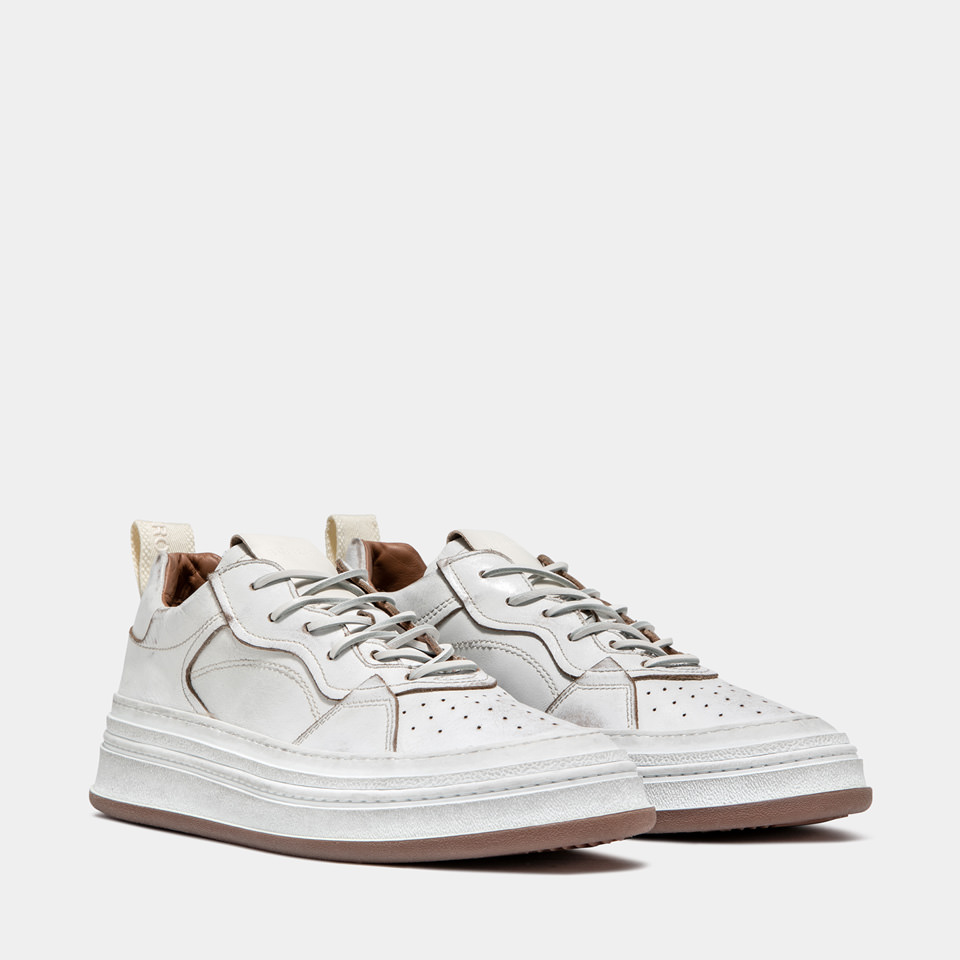 BUTTERO: CIRCOLO SNEAKERS IN USED LEATHER WHITE