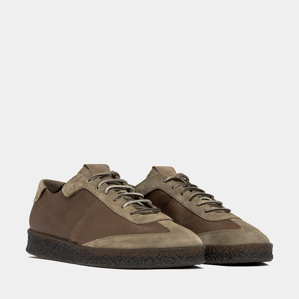BUTTERO: CRESPO SNEAKERS IN STONE GRAY HAMMERED LEATHER