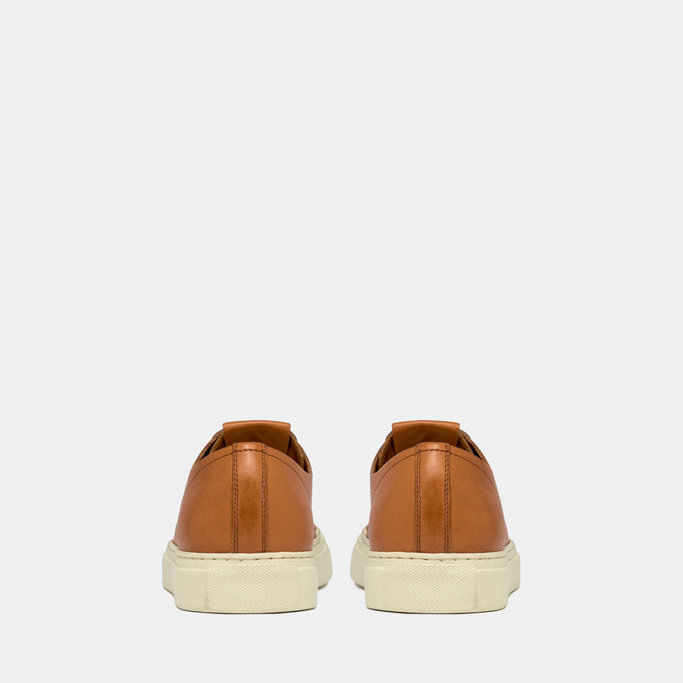 BUTTERO: TANINO SNEAKERS IN HONEY COLOR LEATHER