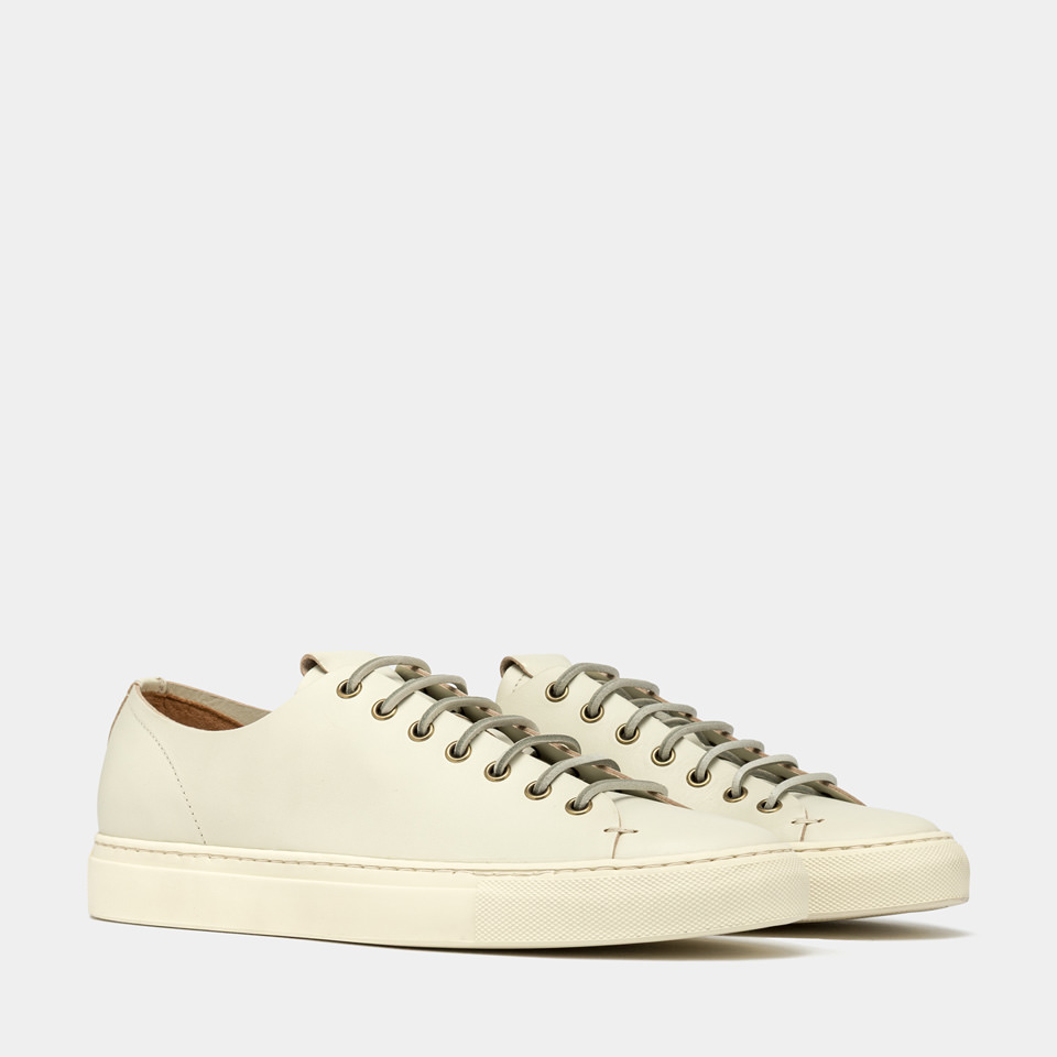 BUTTERO: SNEAKERS TANINO EN CUIR CREME