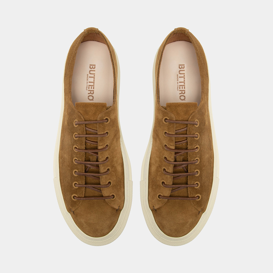 BUTTERO: TANINO SNEAKERS IN CURRY SUEDE