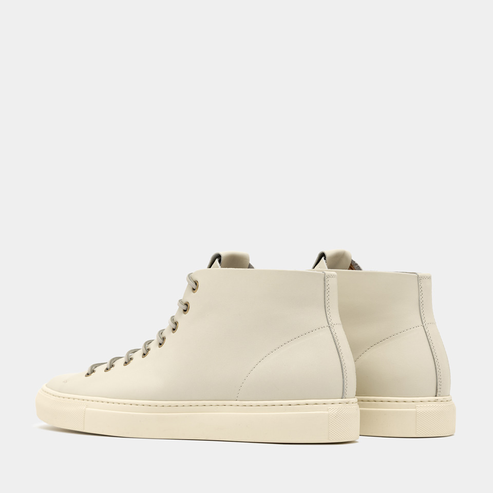BUTTERO: TANINO MID SNEAKERS IN  CREAM LEATHER