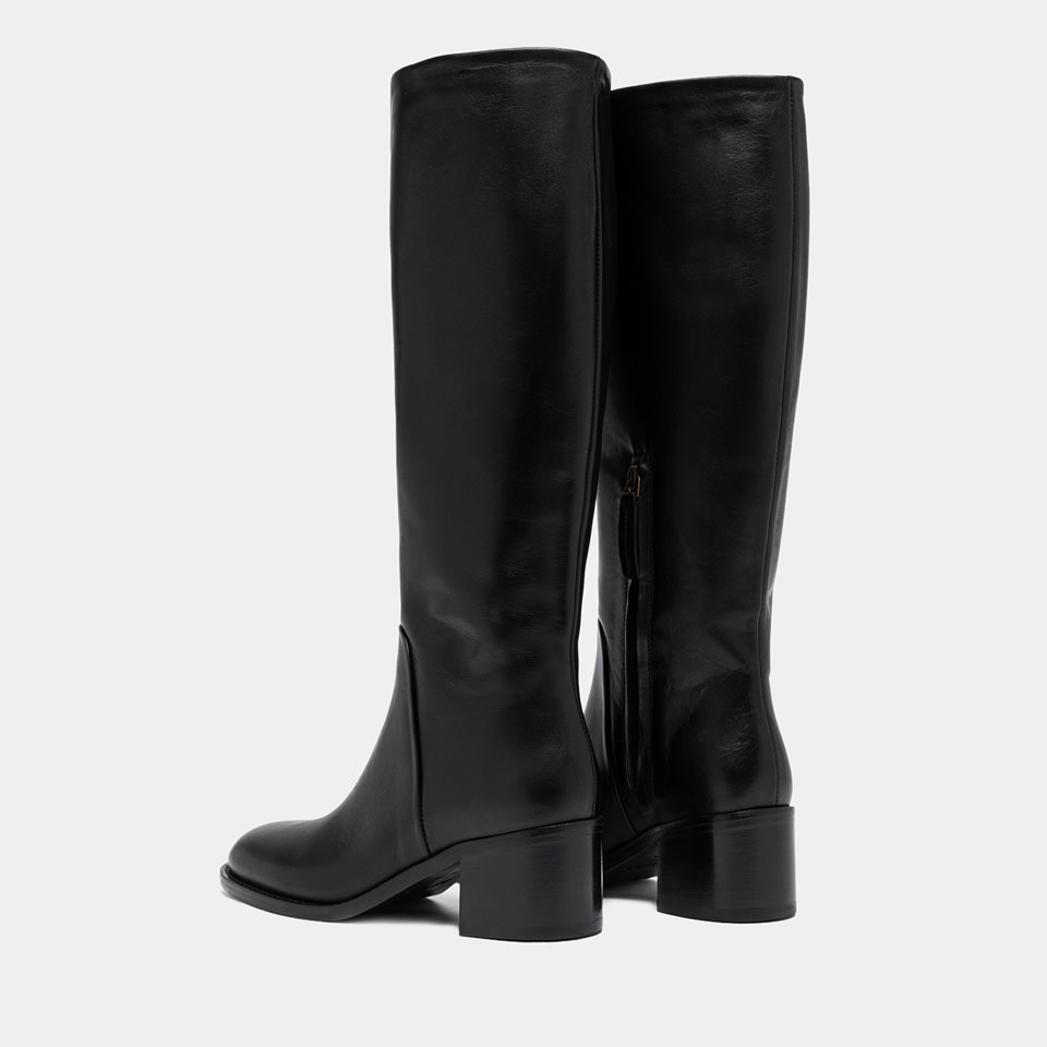 BUTTERO: BOLGHERI BOOTS IN BLACK LEATHER 