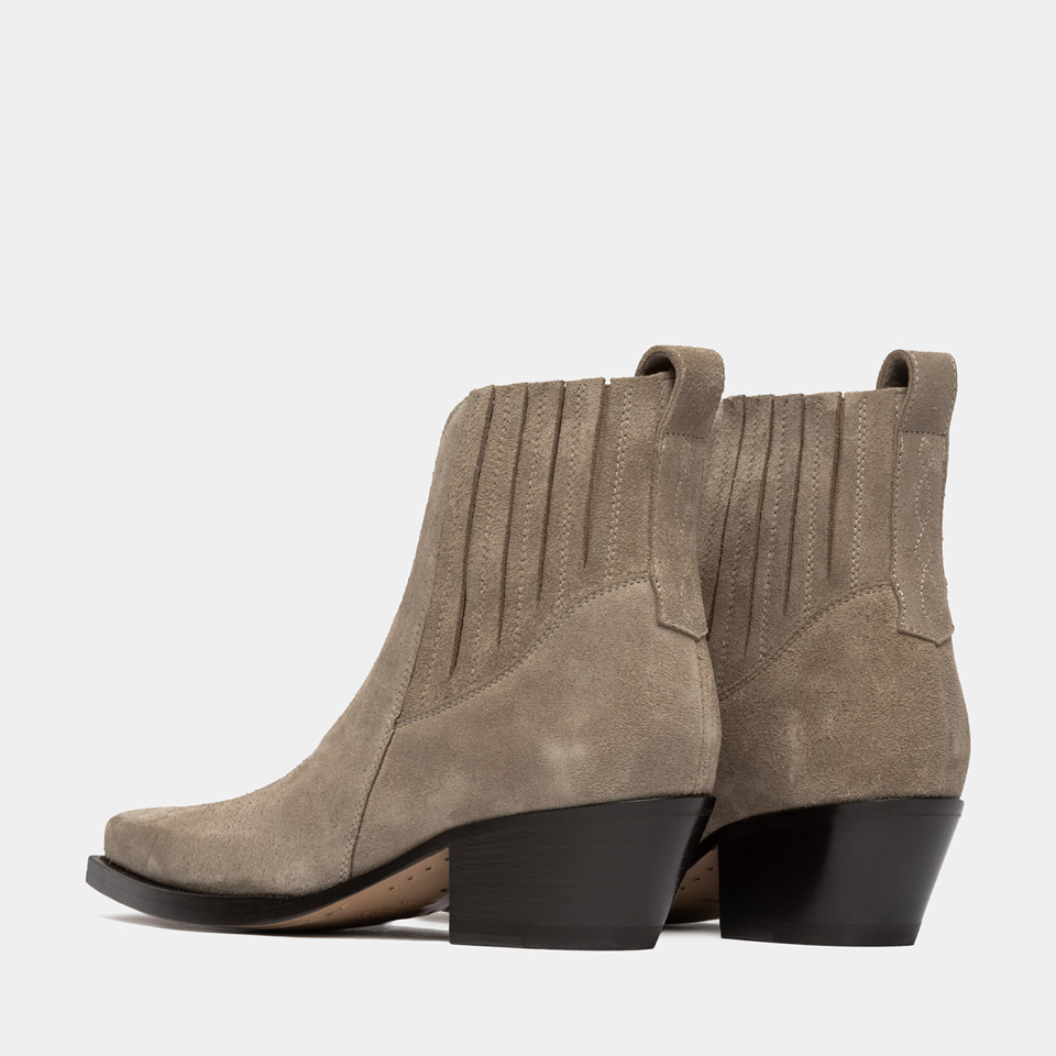 BUTTERO: STIVALETTO ERIN IN SUEDE SAND