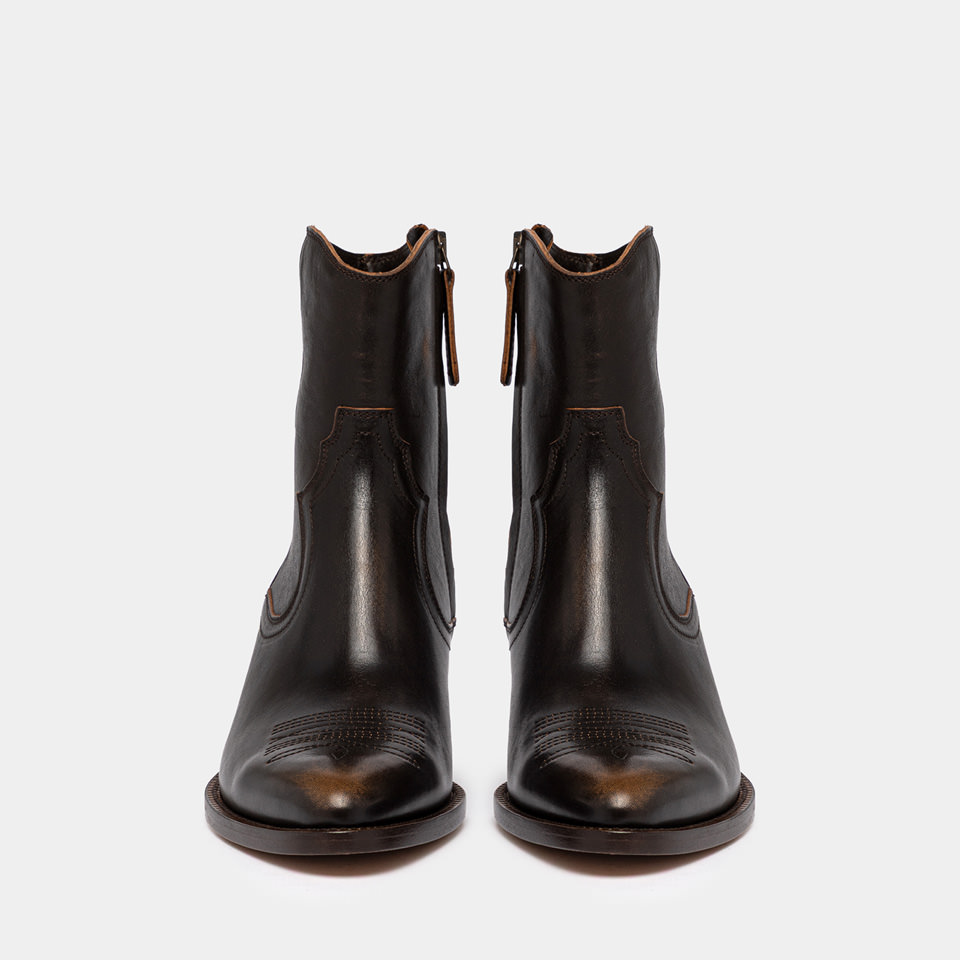 BUTTERO: ANNIE ANKLE BOOTS IN AGED NATURAL LEATHER COLOR WALNUT
