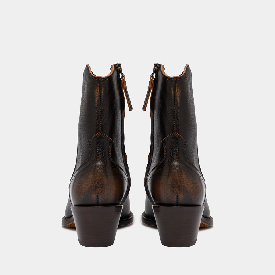 BUTTERO: ANNIE ANKLE BOOTS IN AGED NATURAL LEATHER COLOR WALNUT