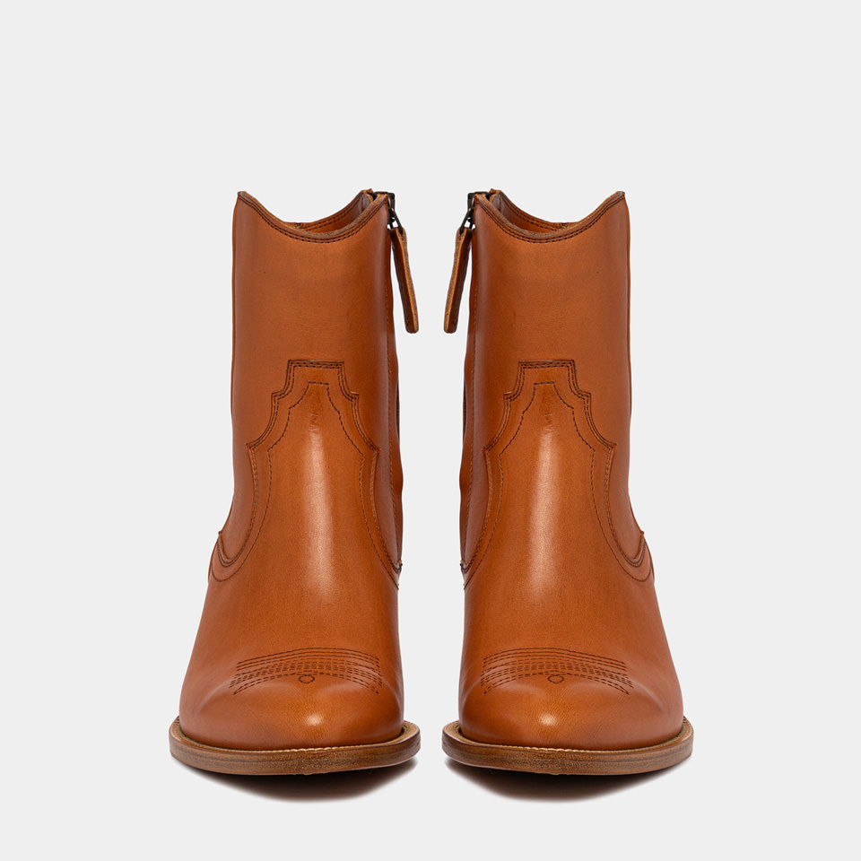 BUTTERO: ANNIE ANKLE BOOTS IN NATURAL HONEY COLOR LEATHER