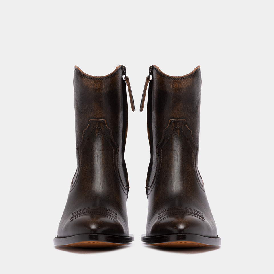 BUTTERO: ANNIE ANKLE BOOTS IN AGED NATURAL LEATHER WALNUT