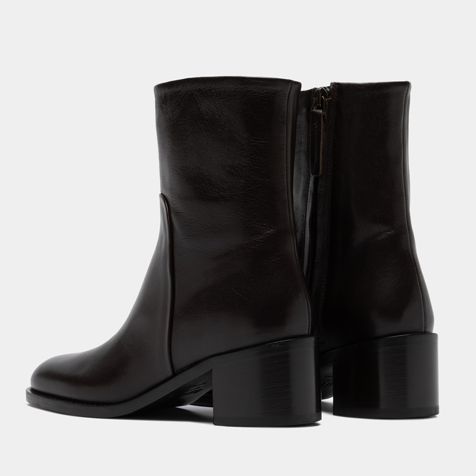 BUTTERO: BOLGHERI ANKLE BOOTS IN DARK BROWN LEATHER