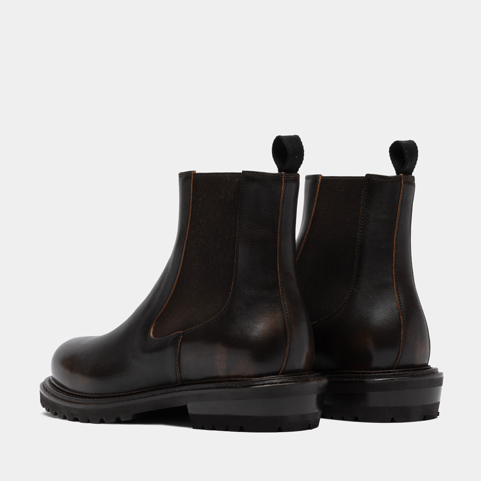 BUTTERO: FIORENTINA ANKLE BOOTS IN WALNUTS AGED LEATHER