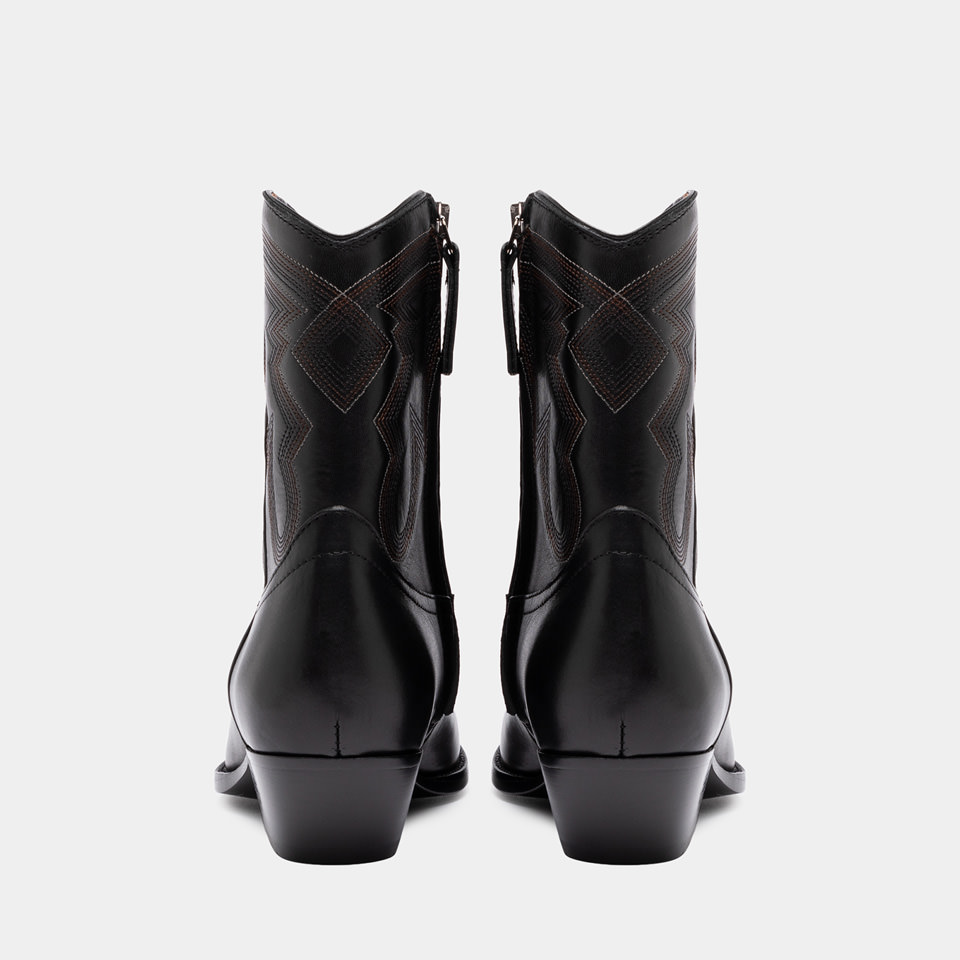 BUTTERO: FLEE ANKLE BOOTS IN BLACK LEATHER