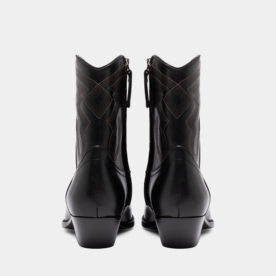 BUTTERO: FLEE ANKLE BOOTS IN BLACK LEATHER