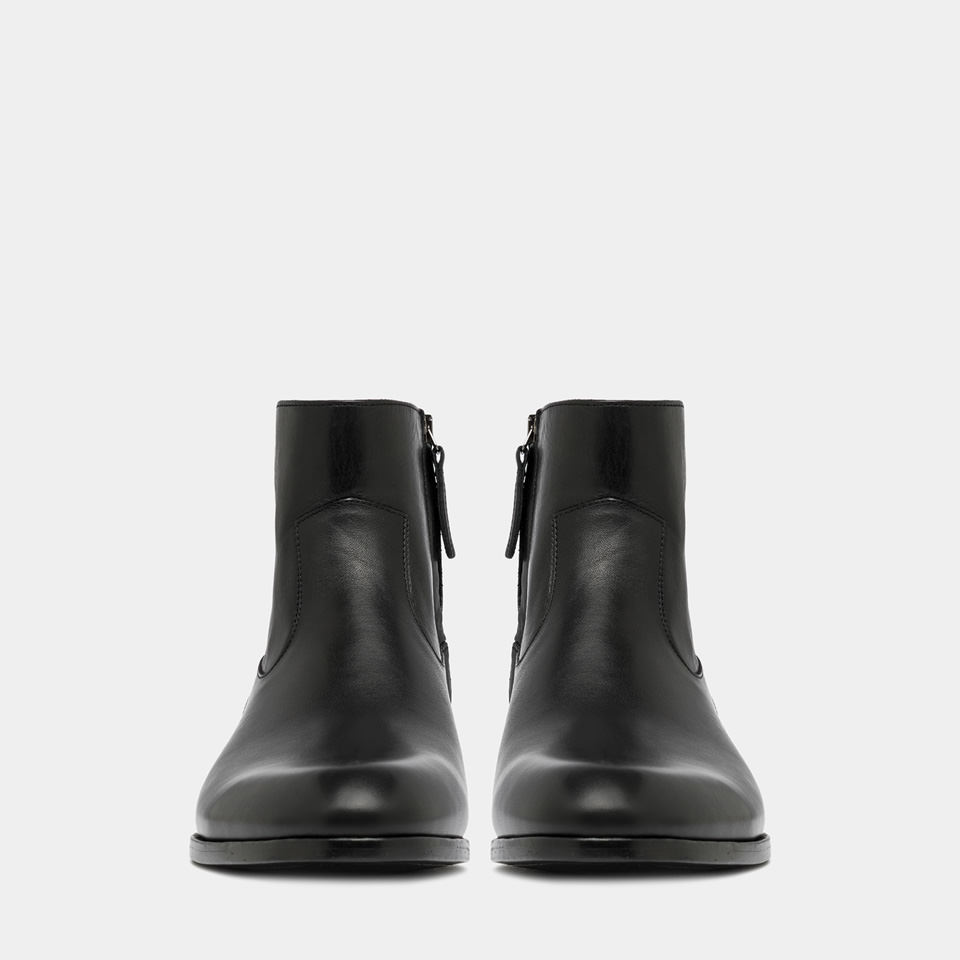 BUTTERO: FLOYD ANKLE BOOTS IN BLACK LEATHER