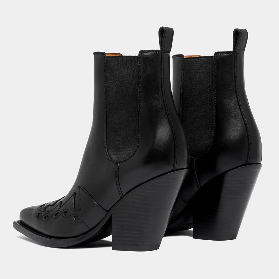 BUTTERO: MILEY ANKLE BOOTS IN BLACK LEATHER 