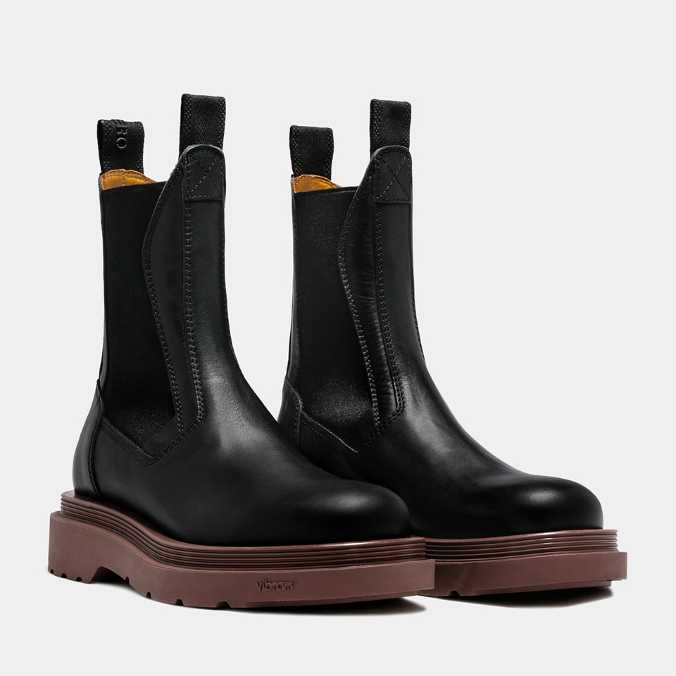 BUTTERO: STORIA CHELSEA BOOTS IN BLACK LEATHER