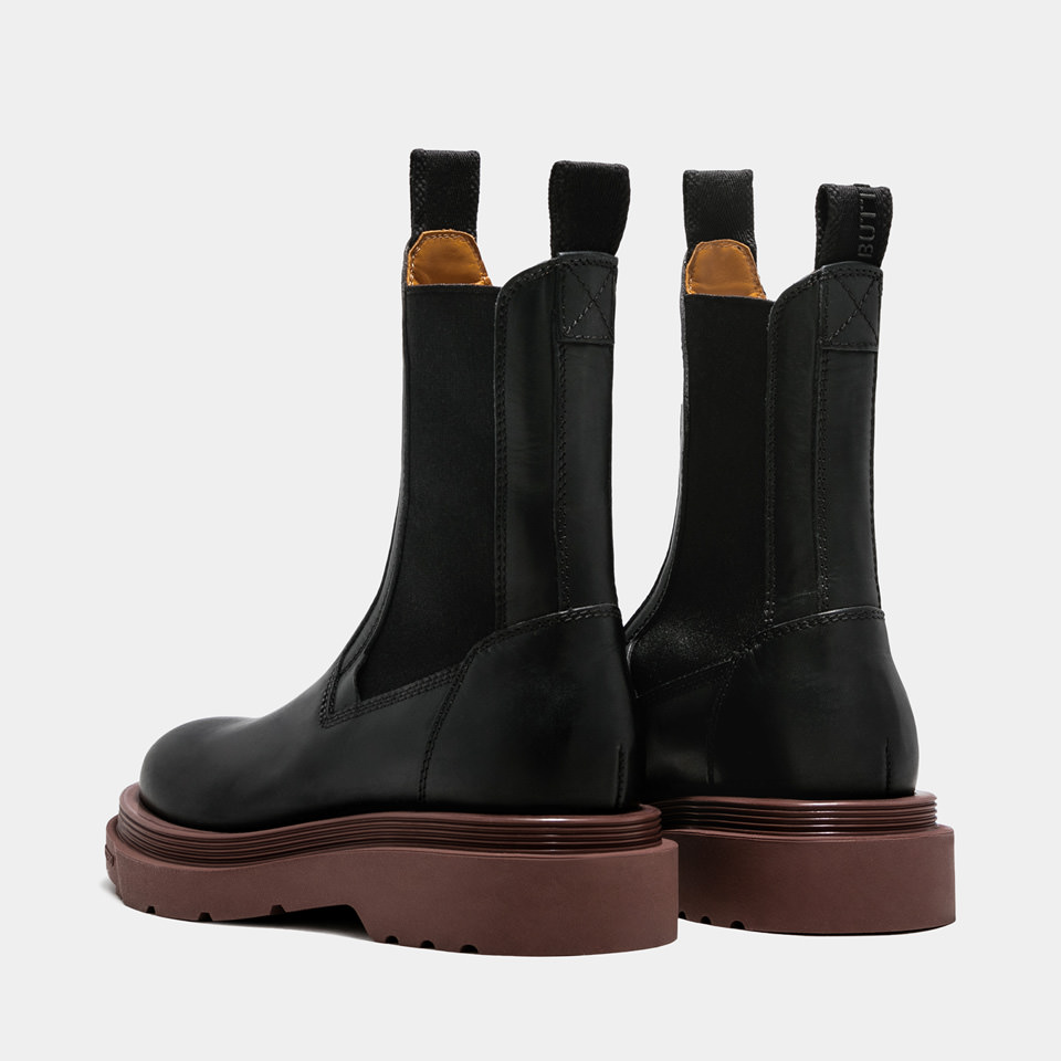 BUTTERO: STORIA CHELSEA BOOTS IN BLACK LEATHER
