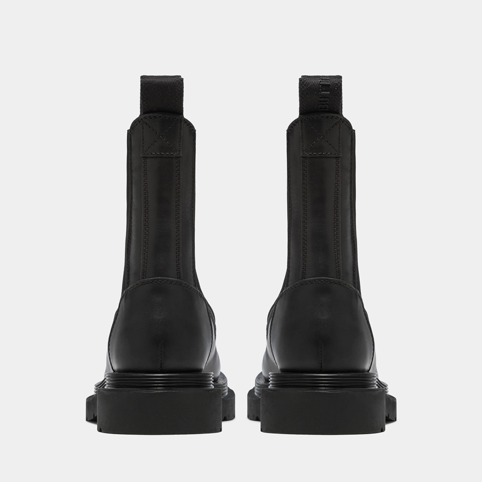 BUTTERO: STORIA CHELSEA BOOTS  IN BLACK  LEATHER 